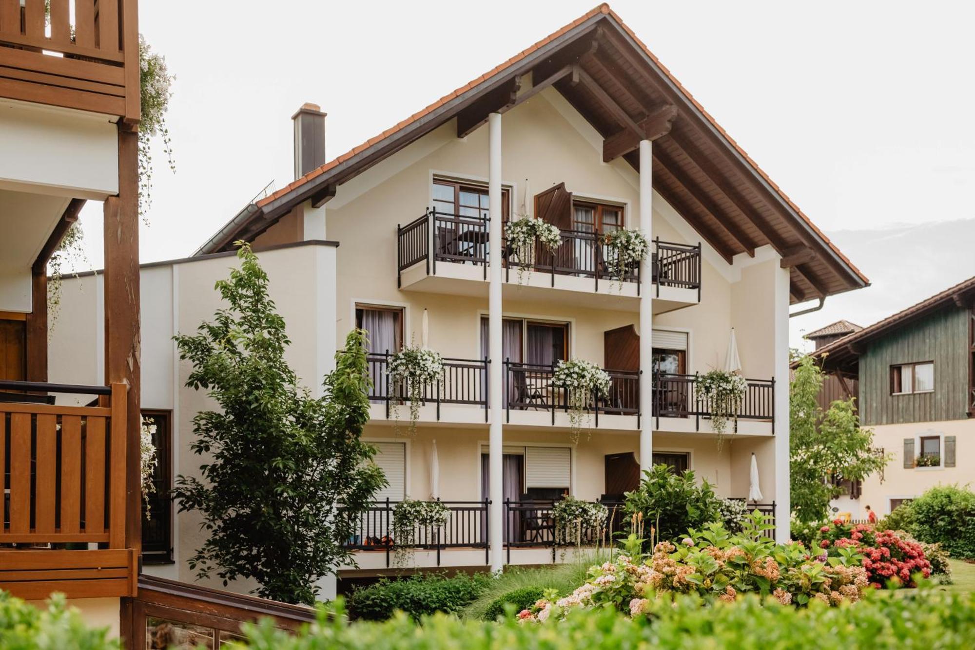 Appartementhaus Silvia Bad Füssing Exterior foto
